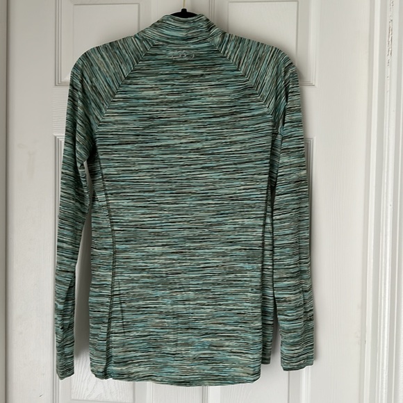 UA L/S athletic top medium - Picture 3 of 4